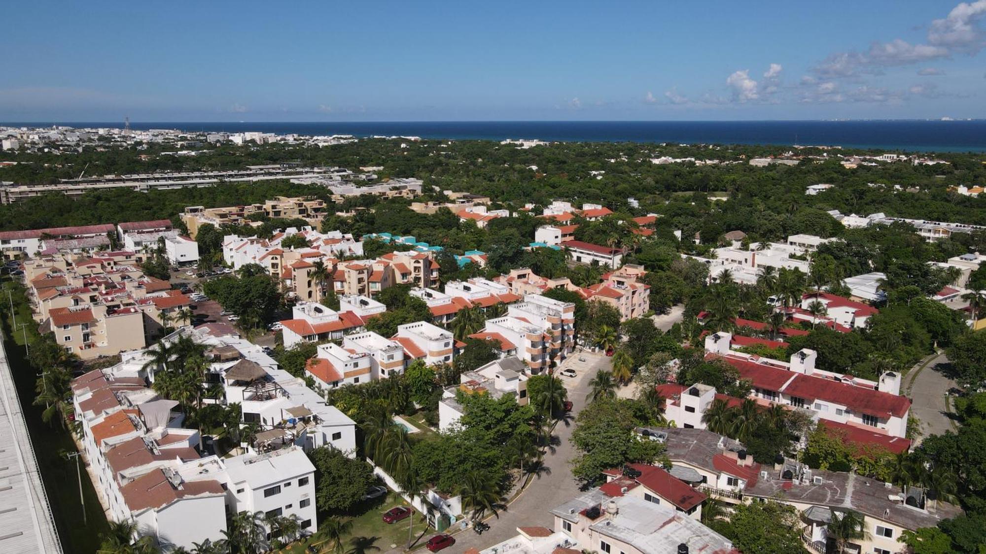 Full Equipped 2 Bdrm In Gated Community & Pool View Apartamento