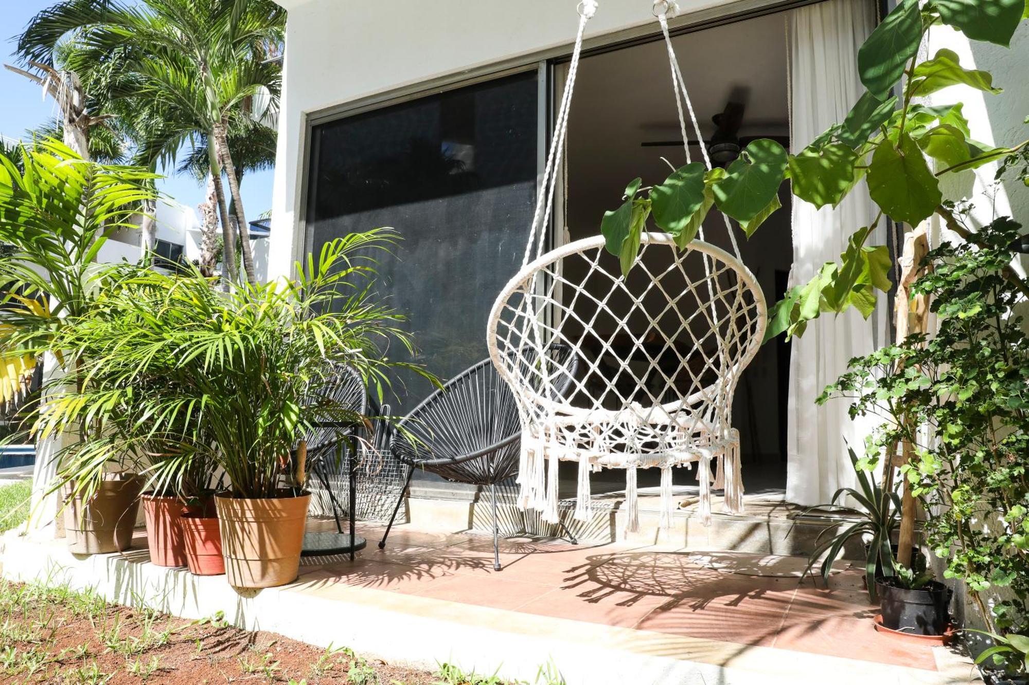 Full Equipped 2 Bdrm In Gated Community & Pool View Apartamento