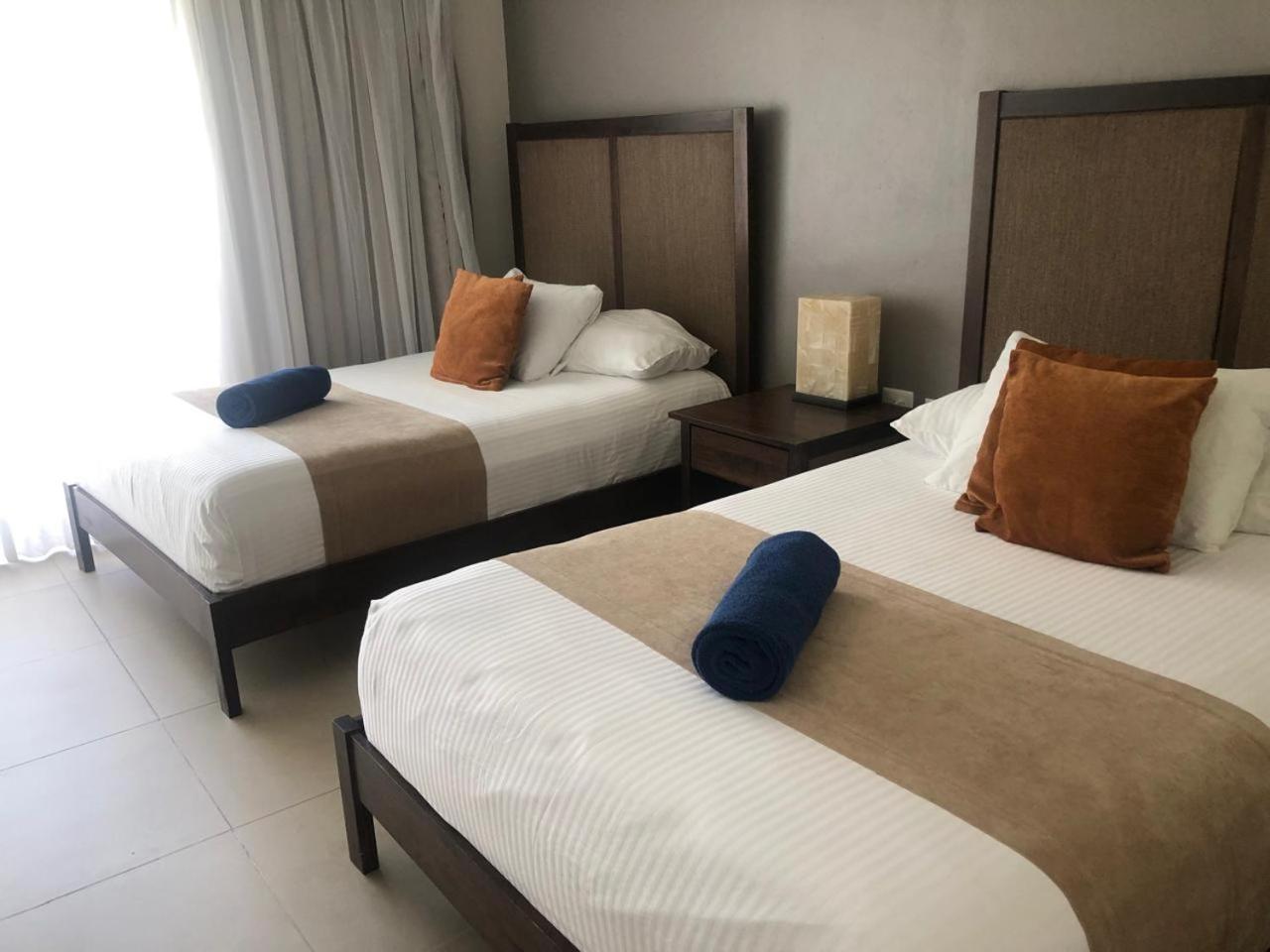 Aldea Thai Beachfront *