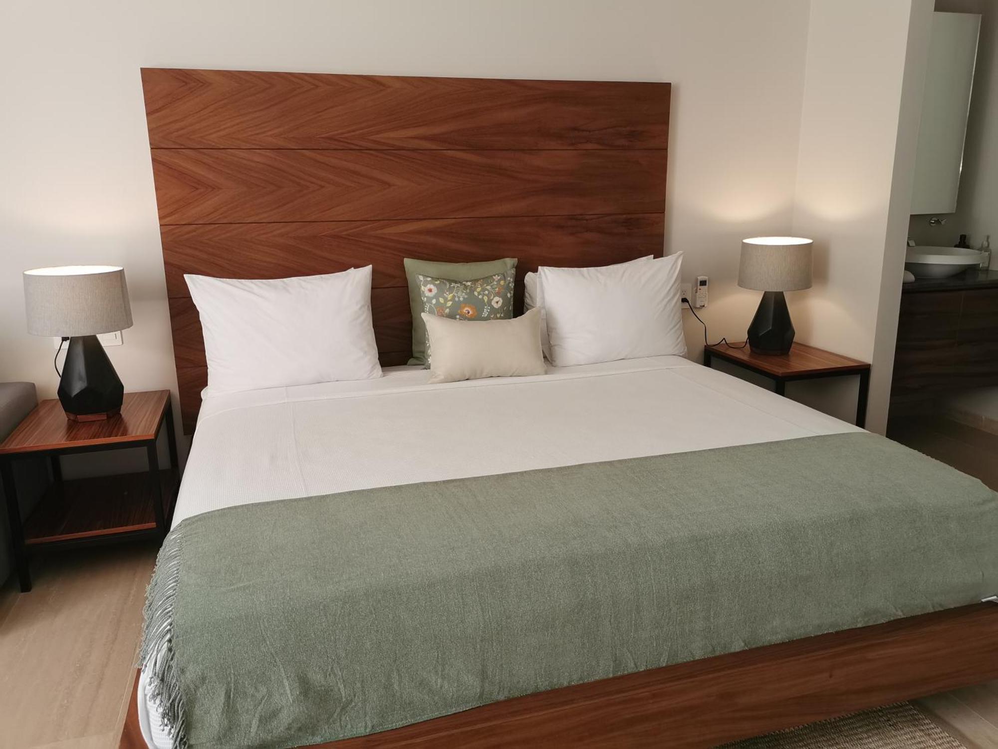 Aparthotel Kaab South By The Spot