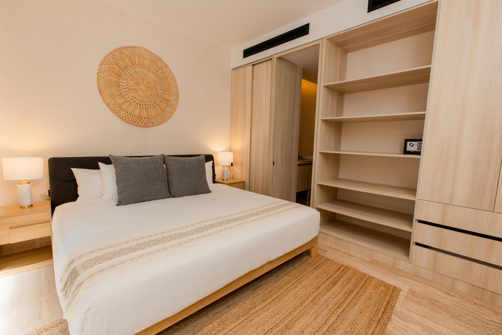 Lumina At The Village Luxury Residences In Corasol
