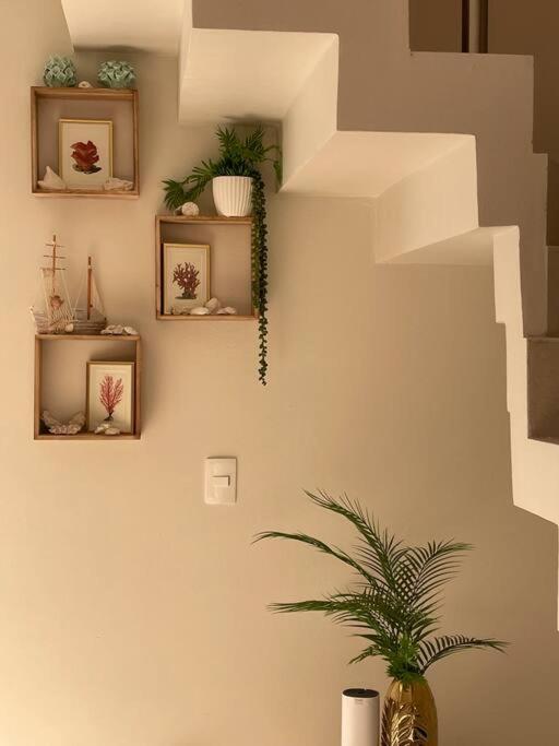 Villa Hermosa Casa De 3 Pisos En De Lujo *