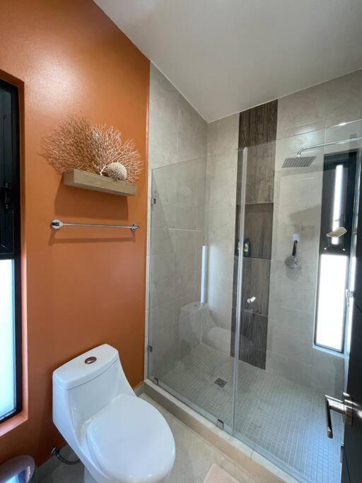 Hermosa Casa De 3 Pisos En De Lujo Playa del Carmen