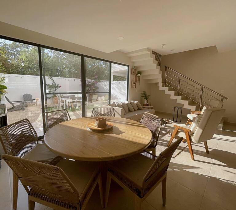 Hermosa Casa De 3 Pisos En De Lujo Playa del Carmen