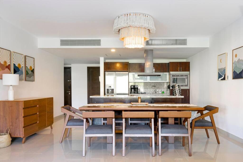 Apartment Private Pool & Jacuzzi, By The Ocean, 2 Bdr *