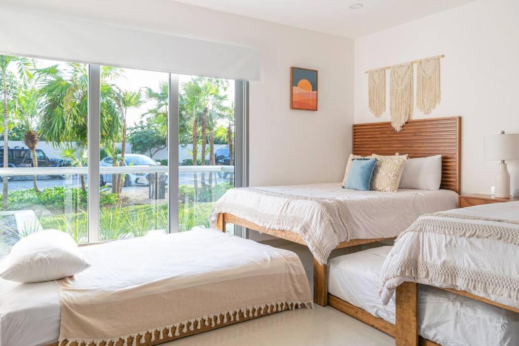 Private Pool & Jacuzzi, By The Ocean, 2 Bdr Apartment
