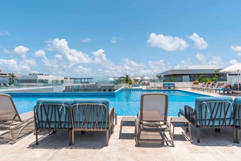 Apartment Stylish 1br Beachside Retreat *