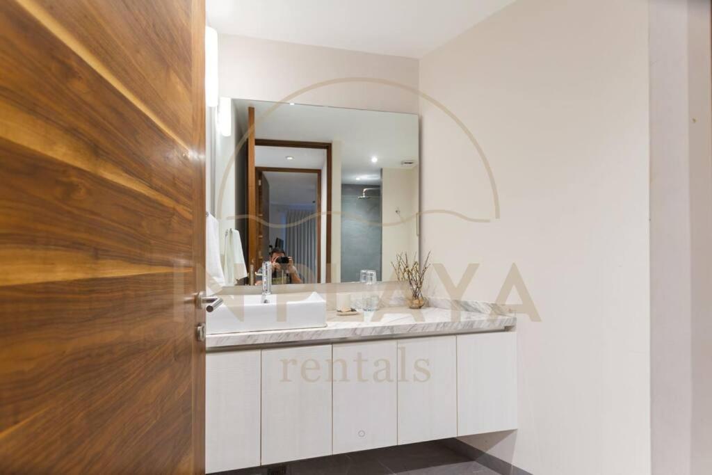 Luxury 1br 100mb Gym Sauna Rooftop Pool * Playa del Carmen