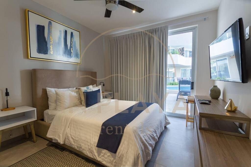 Luxury 1br 100mb Gym Sauna Rooftop Pool