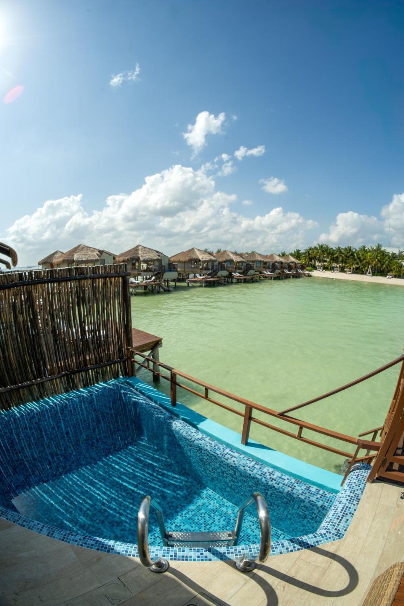Palafitos Overwater Catamaran, Cenote & Inclusive (adults Only) Khu nghỉ mát