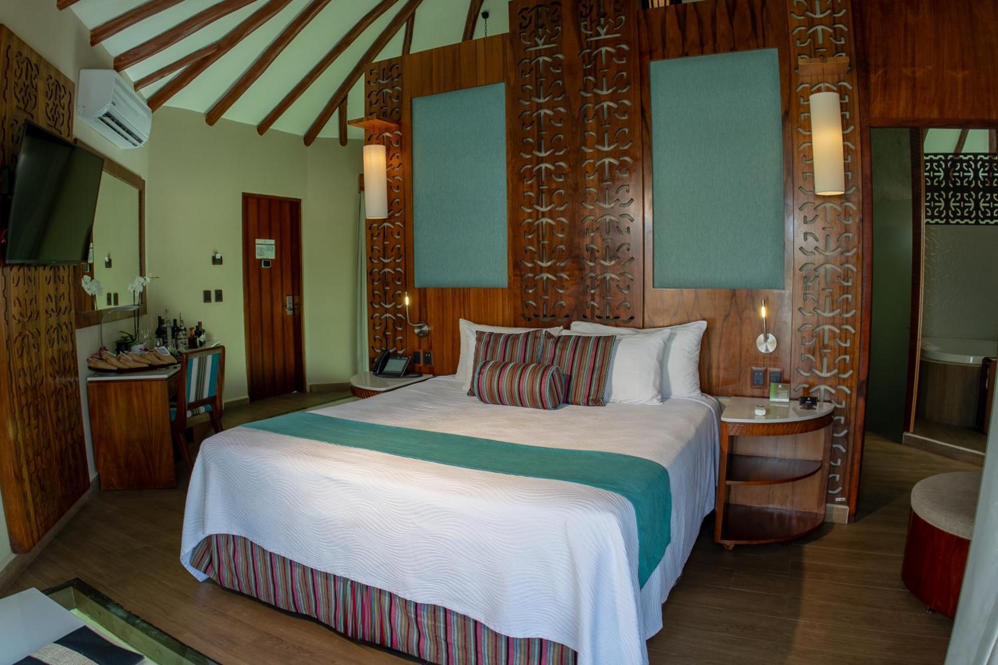 Khu nghỉ mát Palafitos Overwater Catamaran, Cenote & Inclusive (adults Only) 5*