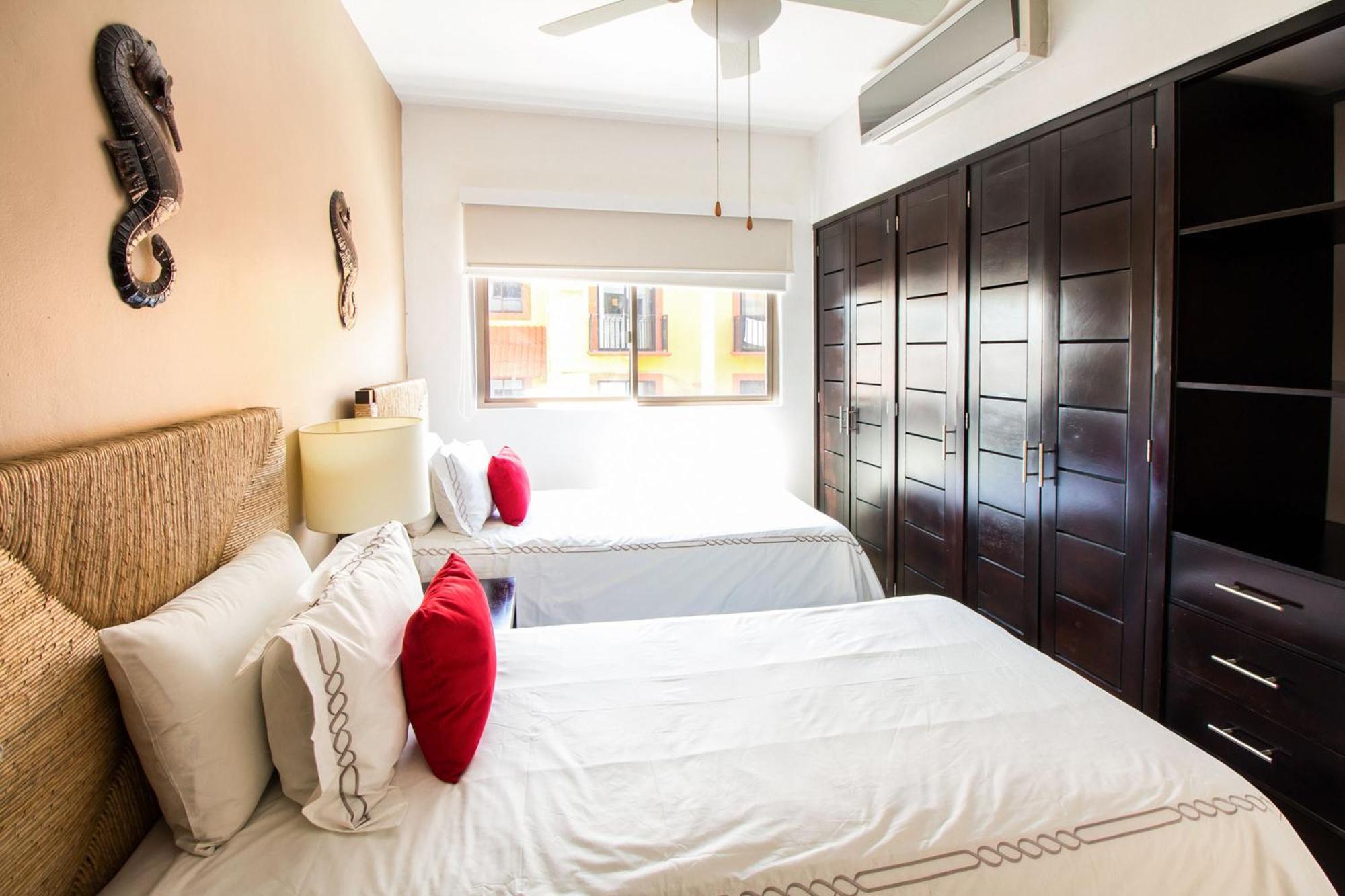201 Corto Maltes 3 Bedroom Ocean View Apartamento *