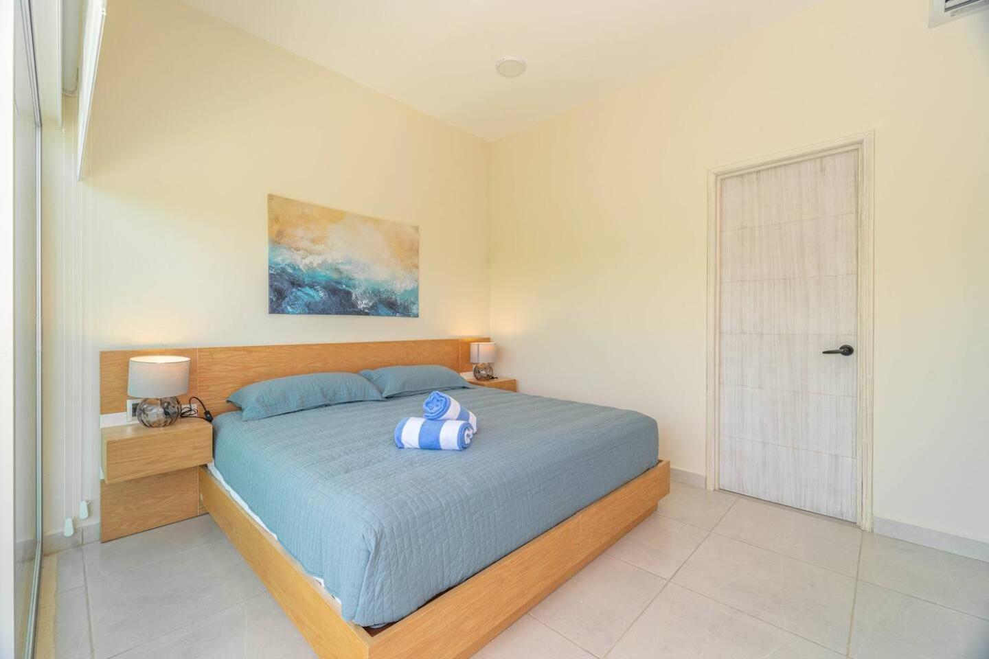2 Bd With Balcony, Gym, Rooftop Pool, Hot Tub Playa del Carmen