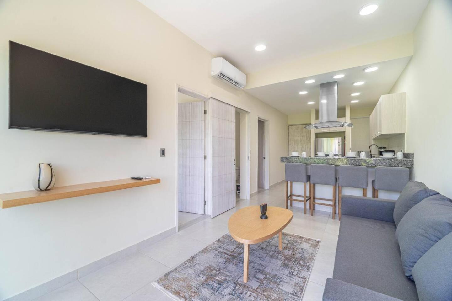 Holiday home 2 Bd With Balcony, Gym, Rooftop Pool, Hot Tub Playa del Carmen