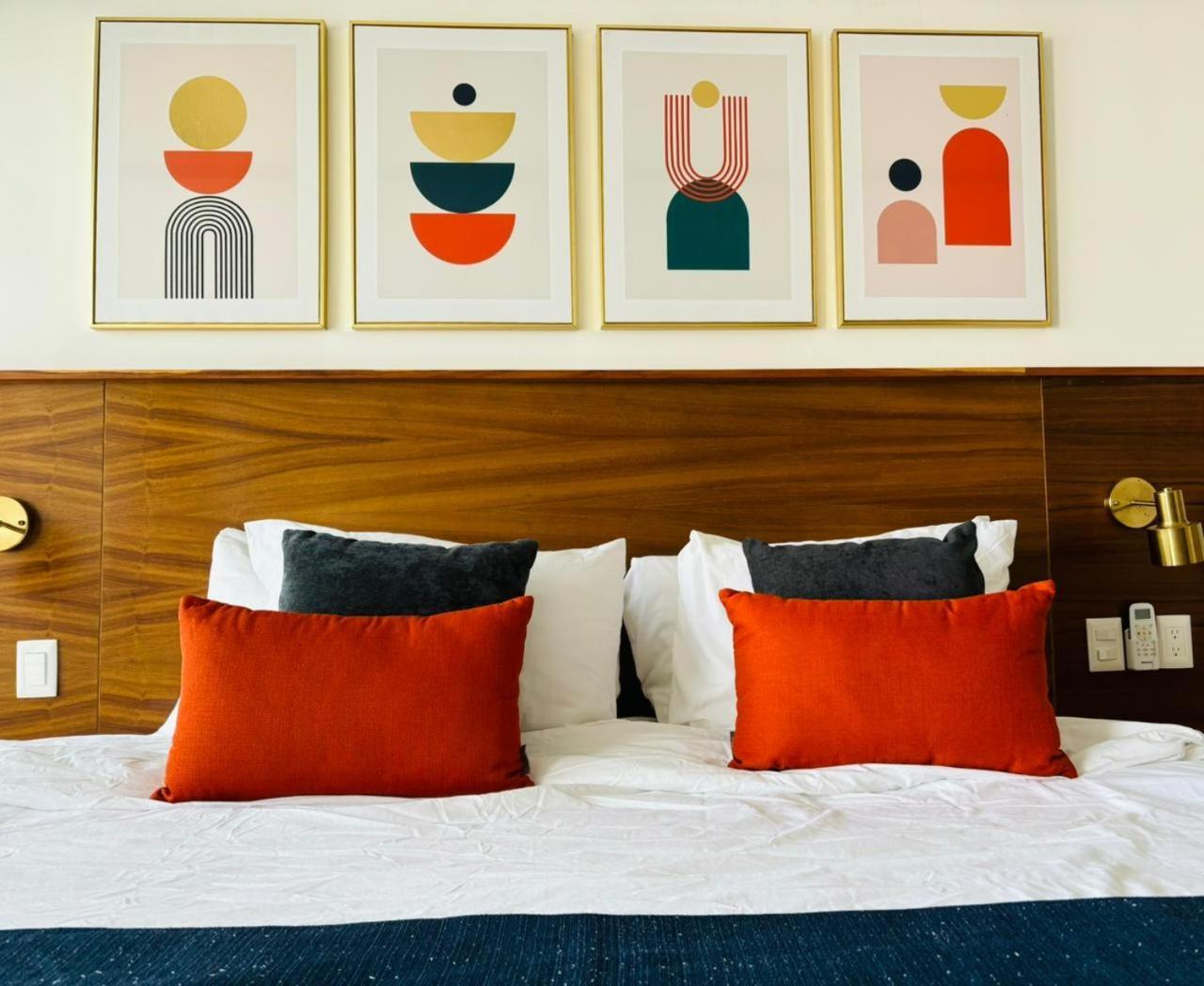 Serenada Aparthotel