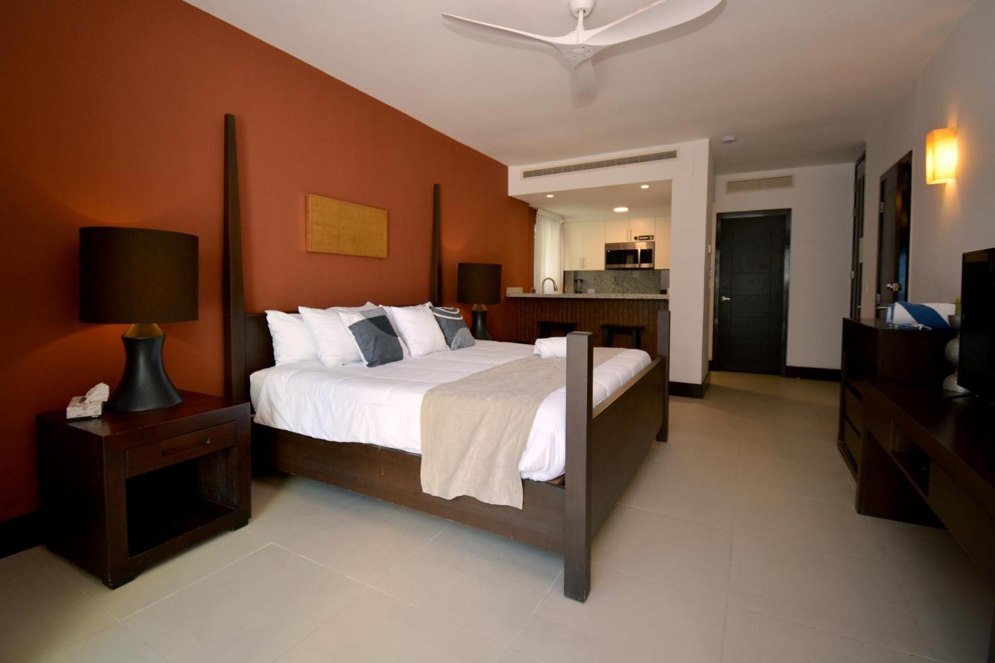Aldea Thai Beachfront Apartment