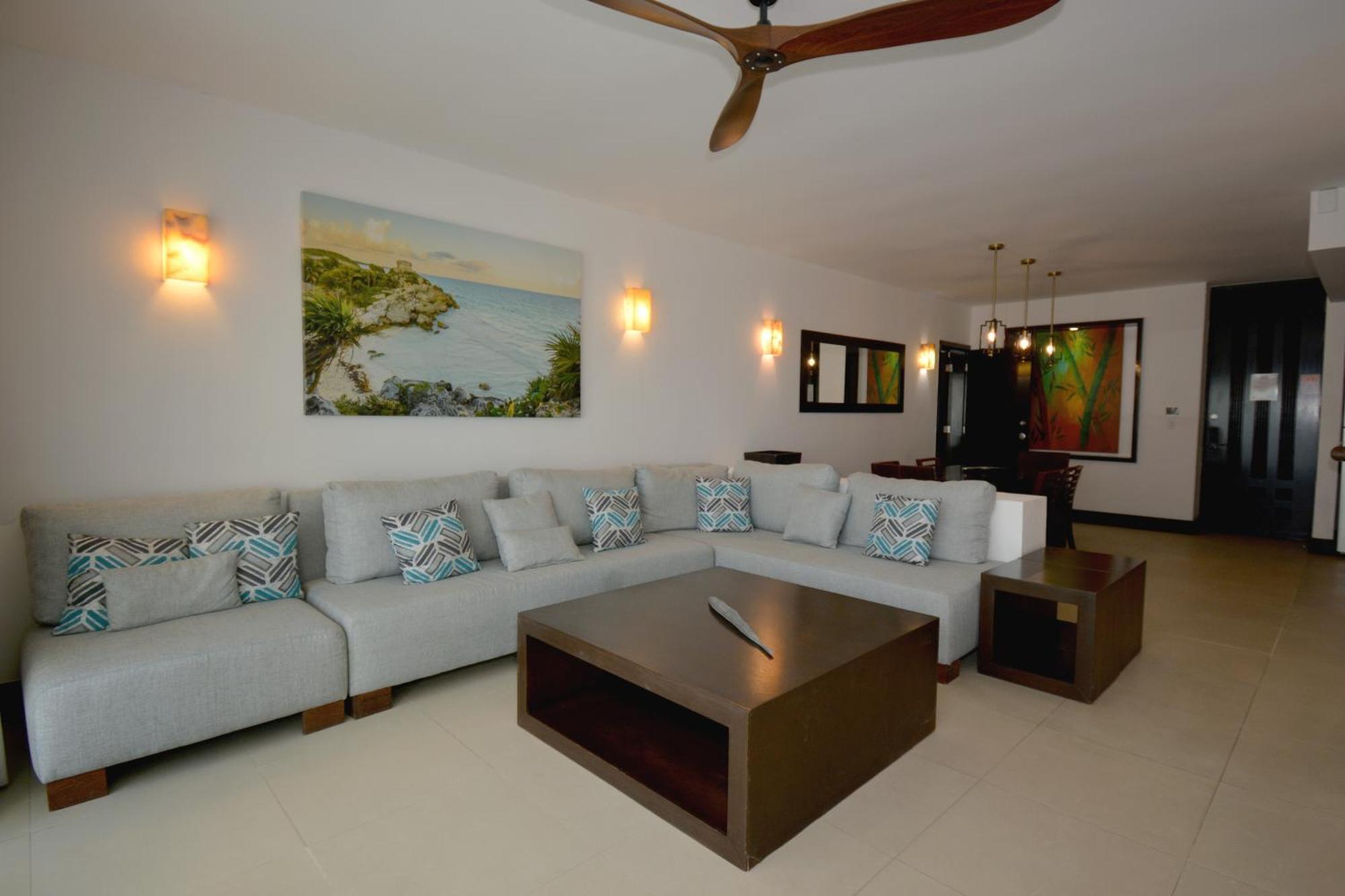 Aldea Thai Beachfront Apartment *