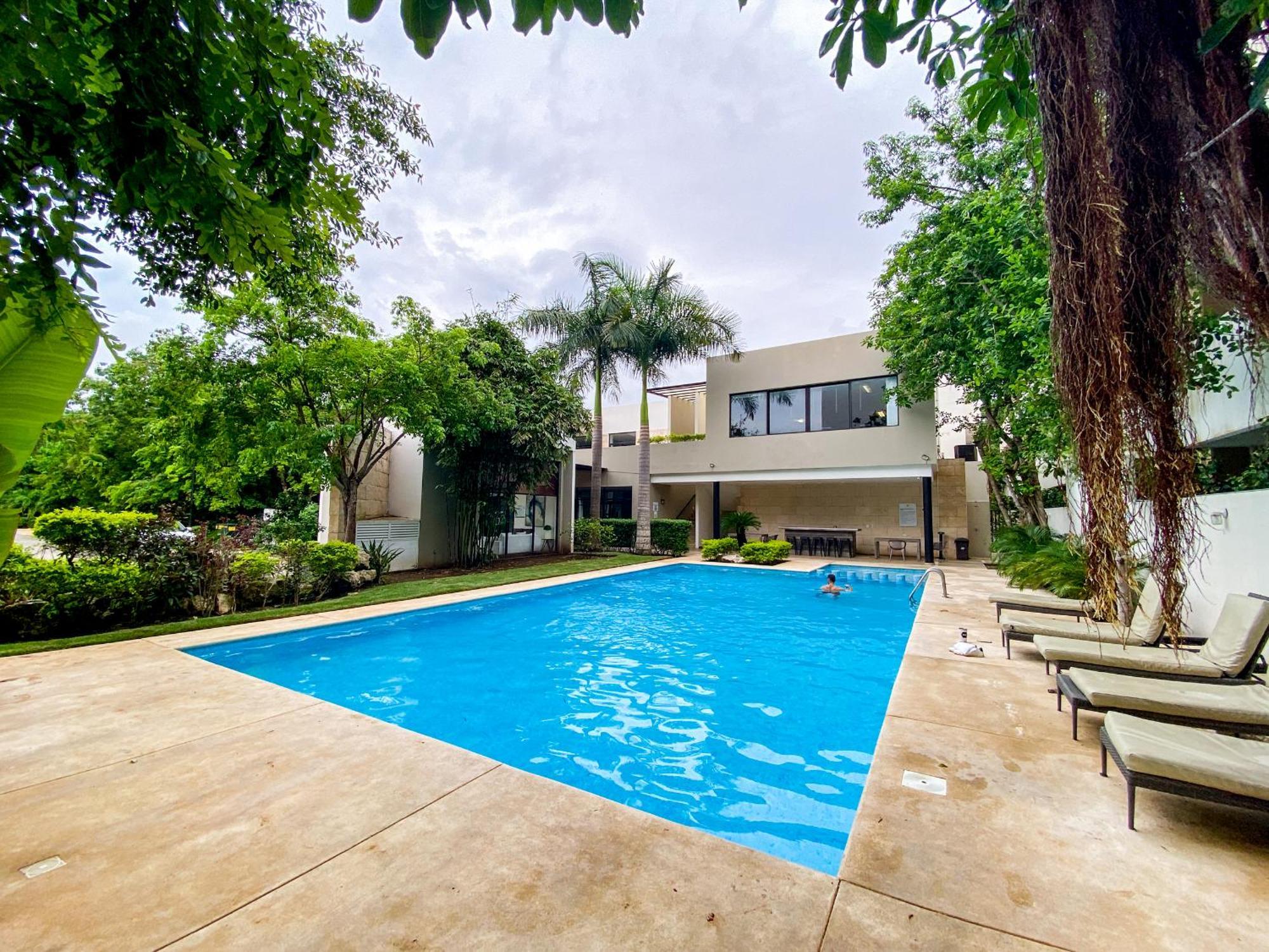 Homey 3br In Residential Area With 3pools Garden And Bbq Apartment