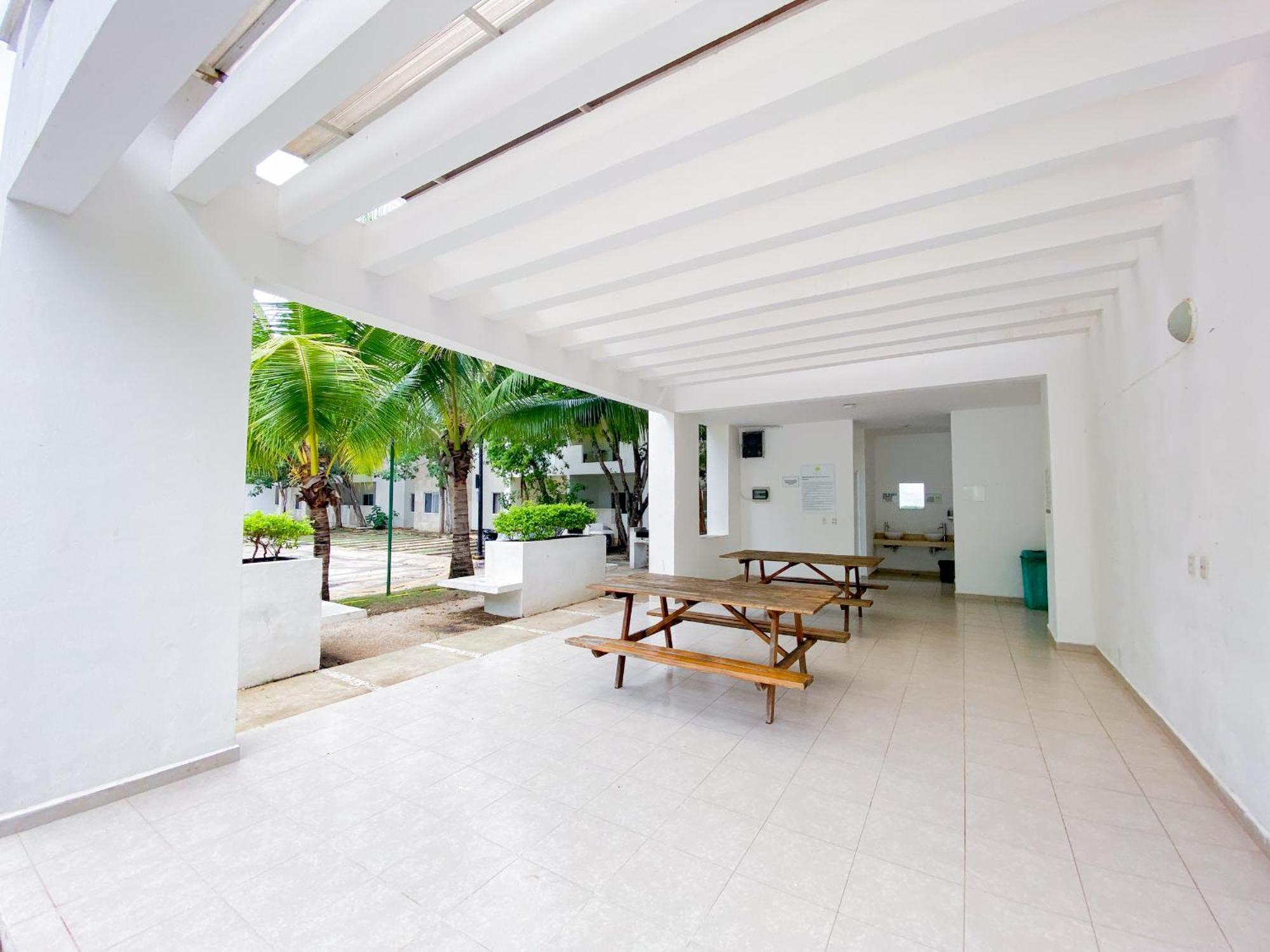 Homey 3br In Residential Area With 3pools Garden And Bbq *