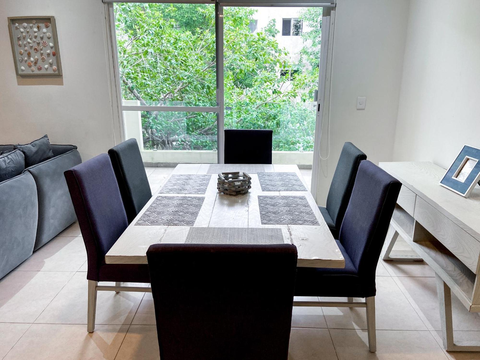 Homey 3br In Residential Area With 3pools Garden And Bbq *