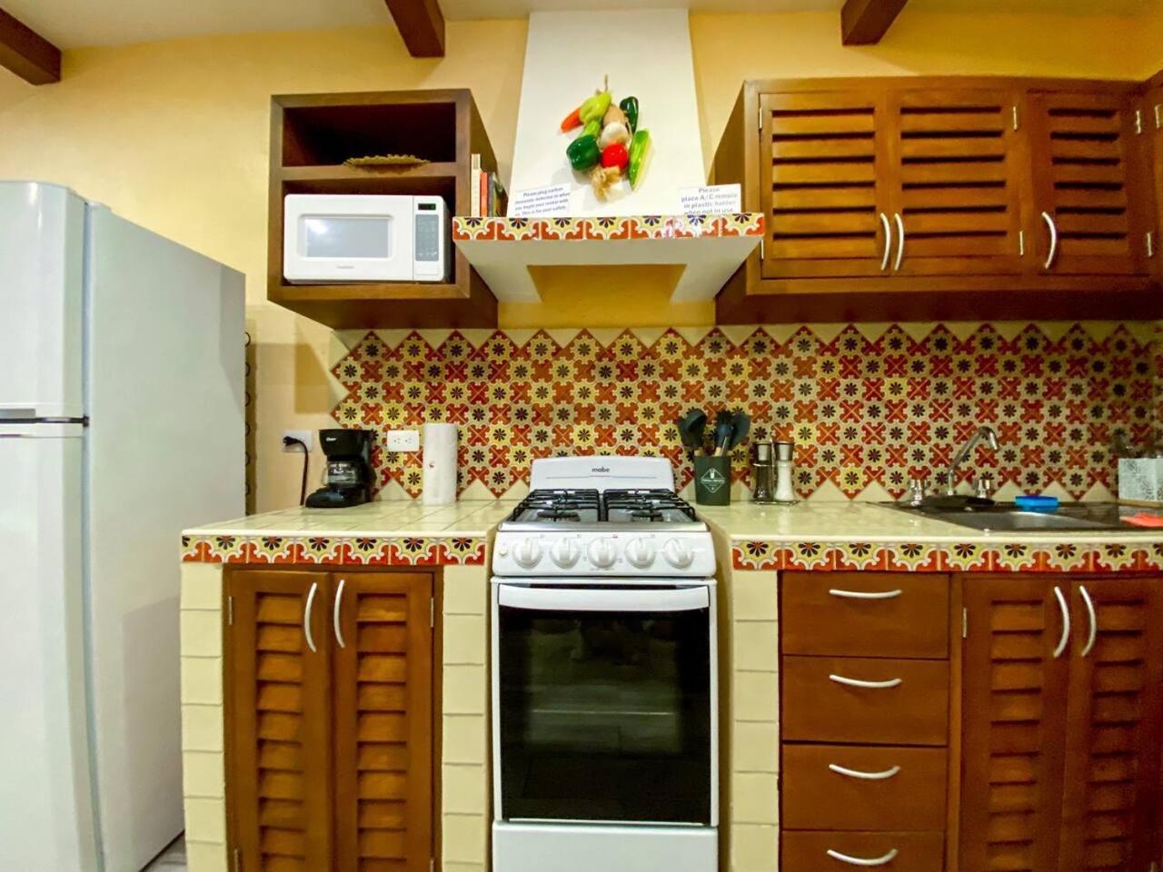 Apartamento Colorful Hacienda Style 2br With Pool Steps To *