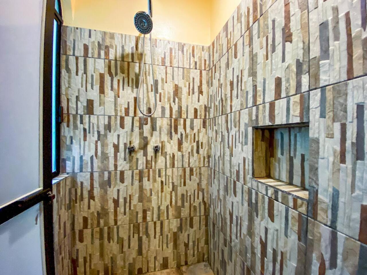Colorful Hacienda Style 2br With Pool Steps To Apartamento