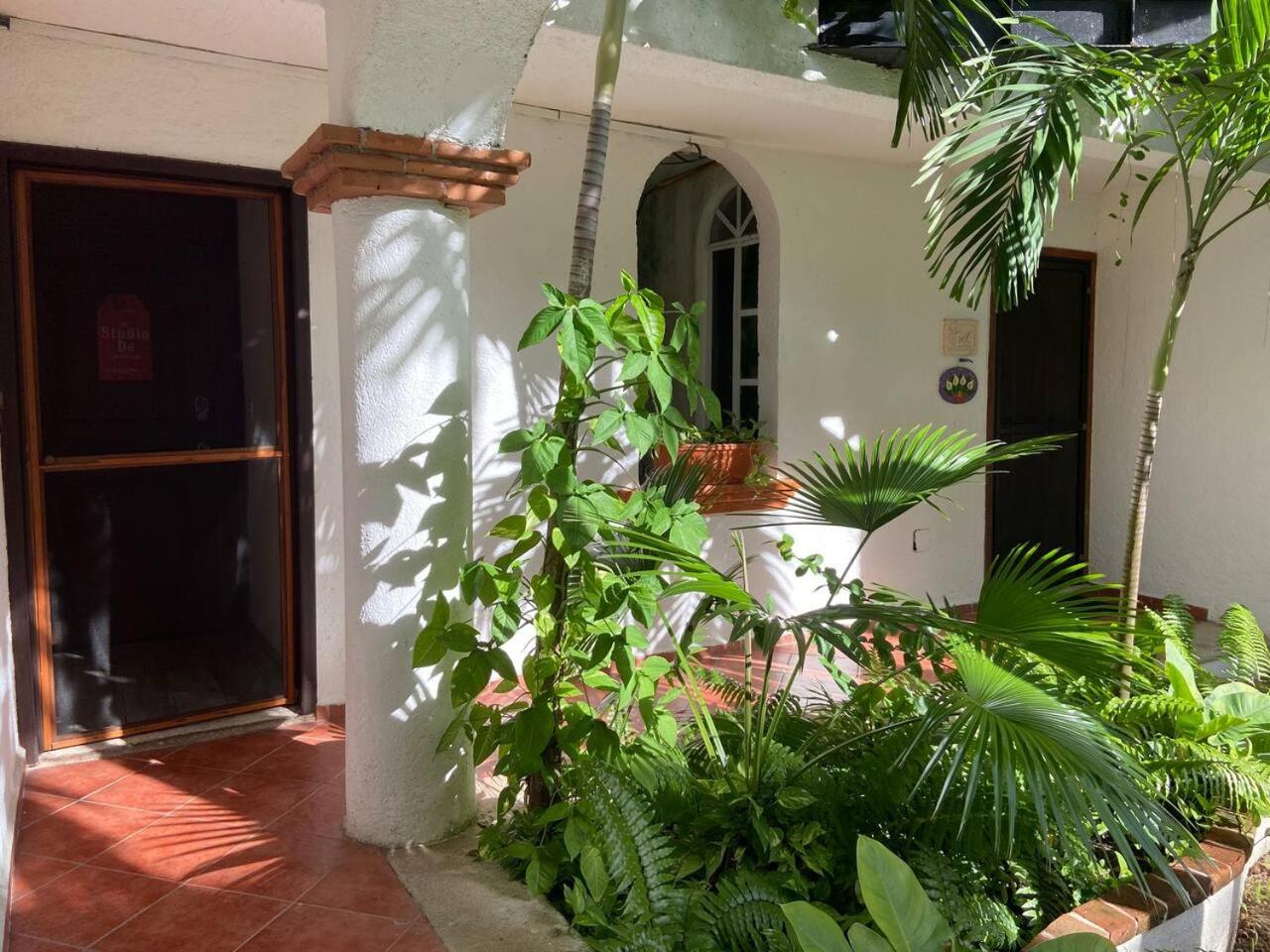 Colorful Hacienda Style 2br With Pool Steps To Apartamento *