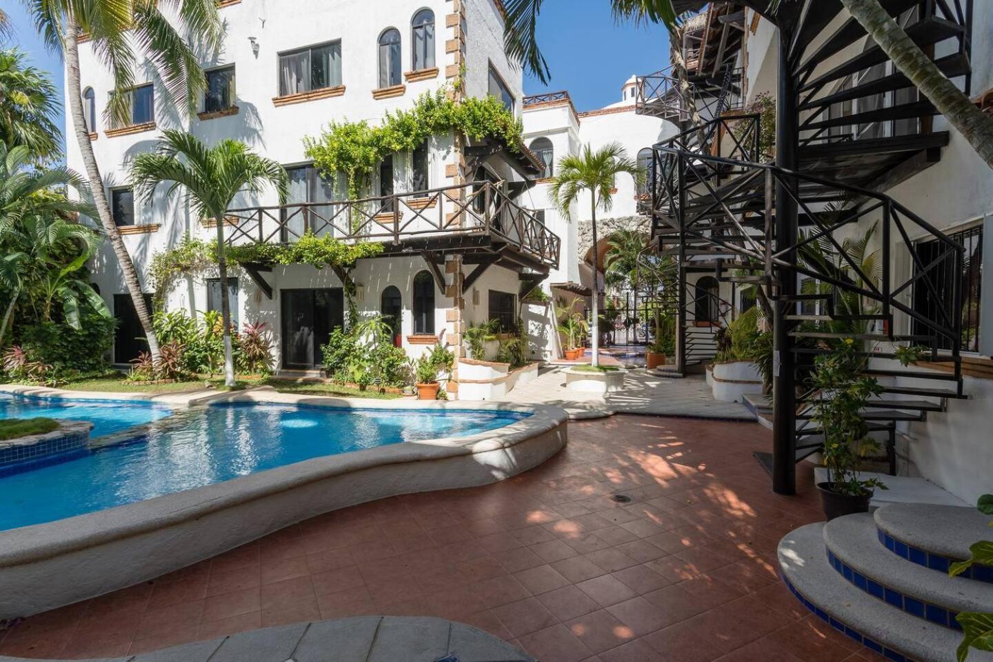 Apartamento Colorful Hacienda Style 2br With Pool Steps To Playa del Carmen