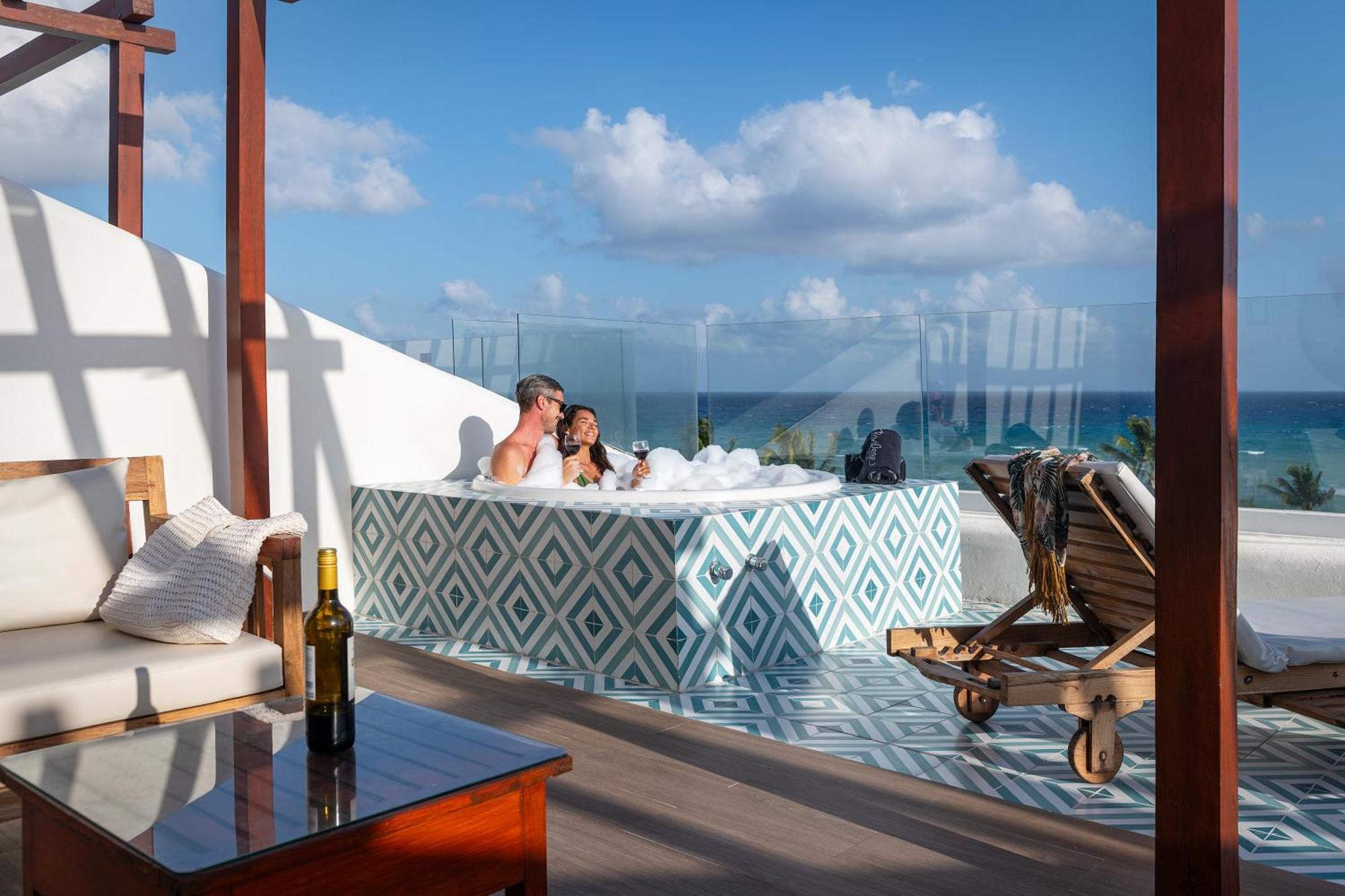 Khu nghỉ mát Ocean Riviera Paradise 5*