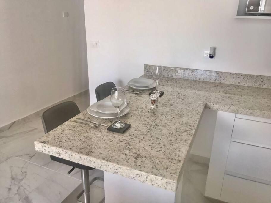 Apartment 5a Lia 12 1 Block From 5 Av Wifi 60 Mbs Playa del Carmen