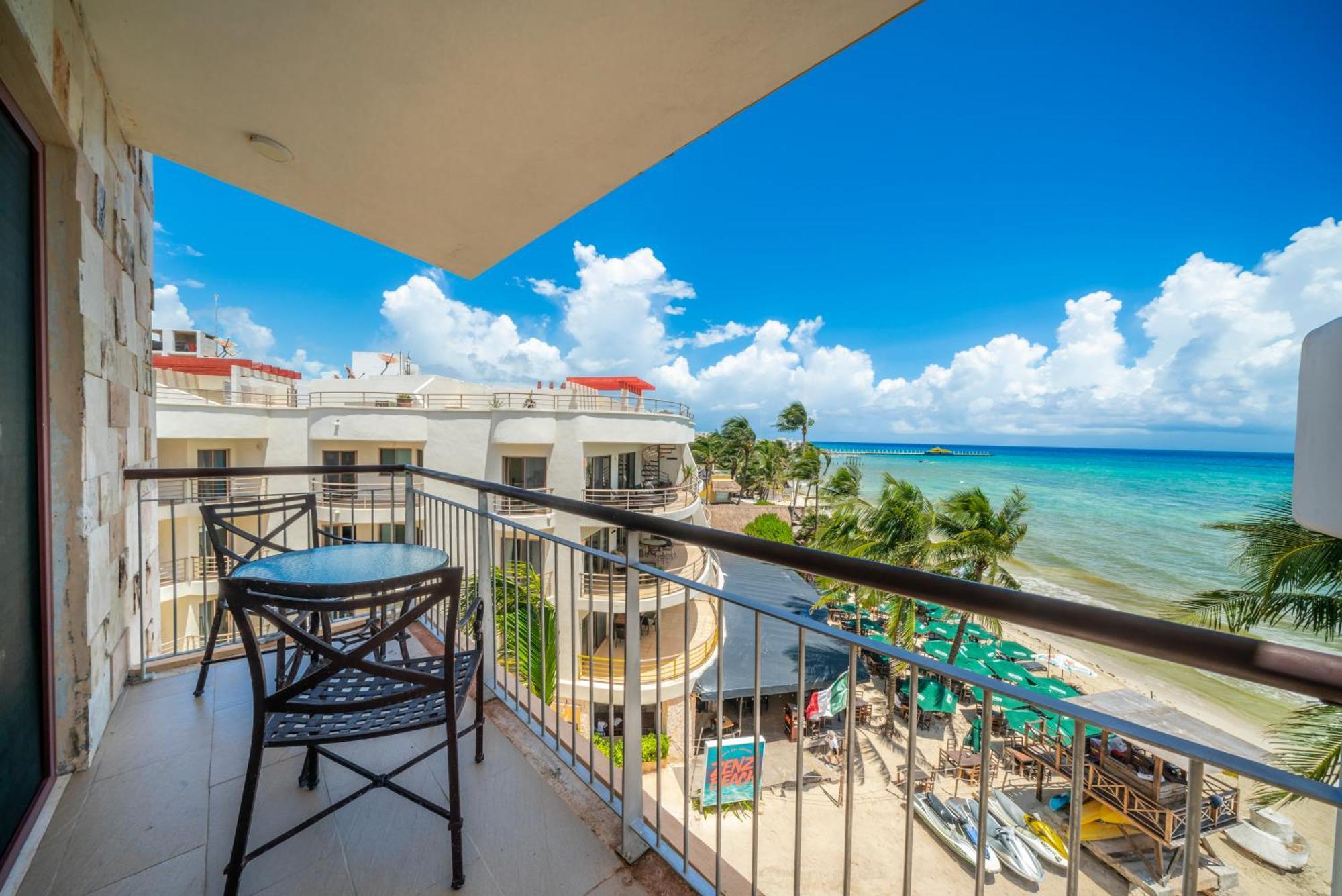 Beachfront 1 Bedroom - El Faro, Surf 407 *