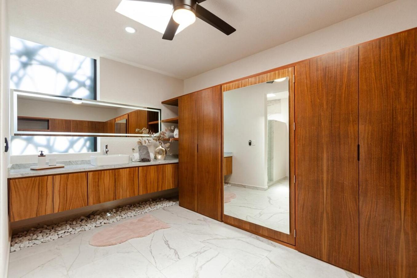 New! Exclusive 10min To Priv Pool Villa