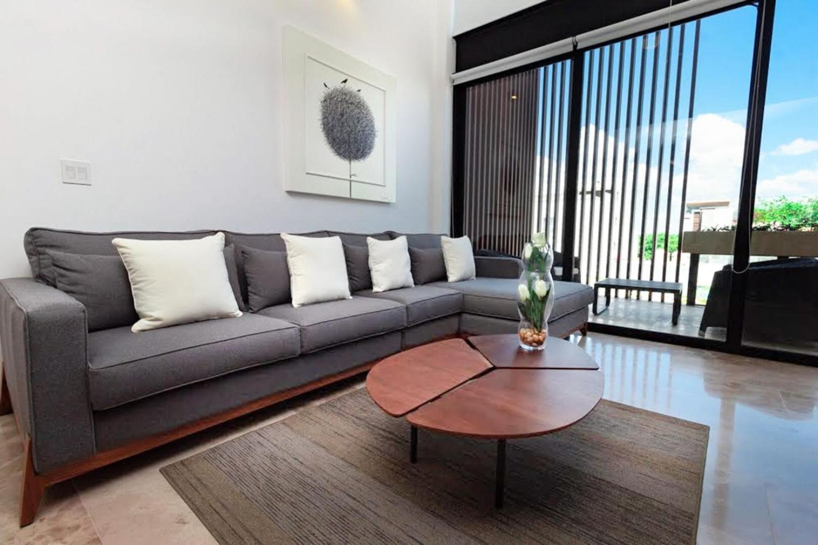 Exclusive 5th Ave With Private Pool Apartment