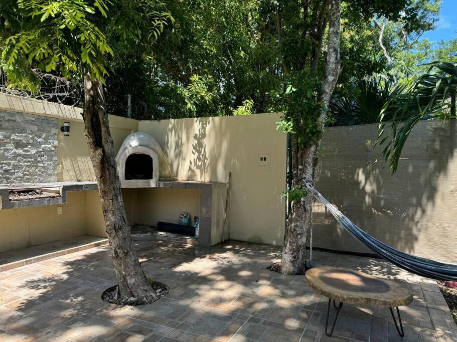 Nhà nghỉ Lt 39 - Private Pool, Spacious Garden, Near Xcalacocobeach *