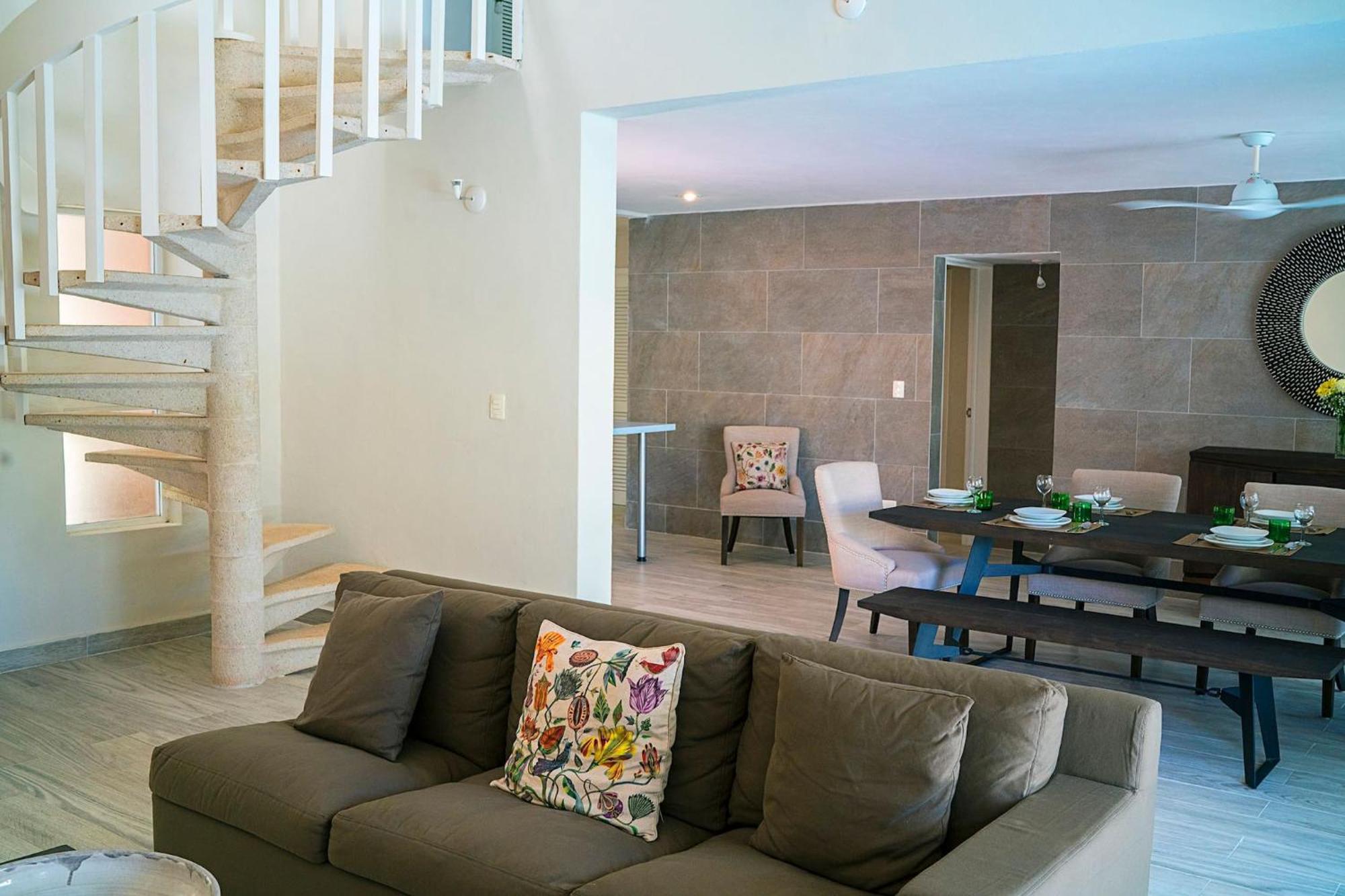 Nhà nghỉ 3br Home, Steps From Spectacular Beach, Private Pool Playa del Carmen