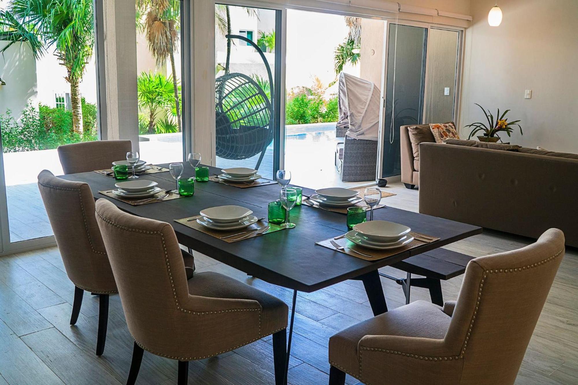 3br Home, Steps From Spectacular Beach, Private Pool