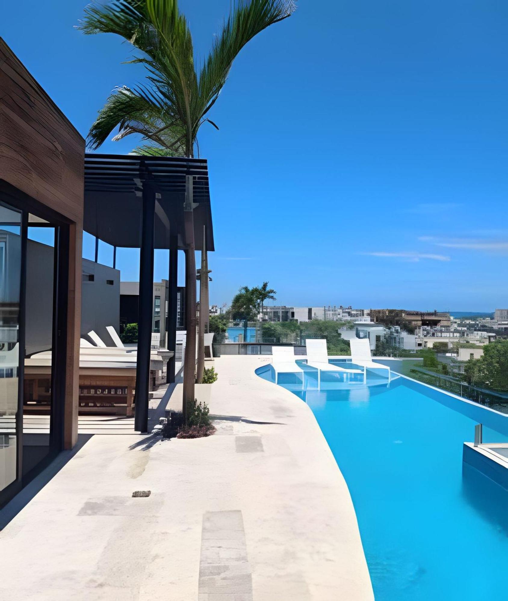 Private Luxury With Pool Apartment