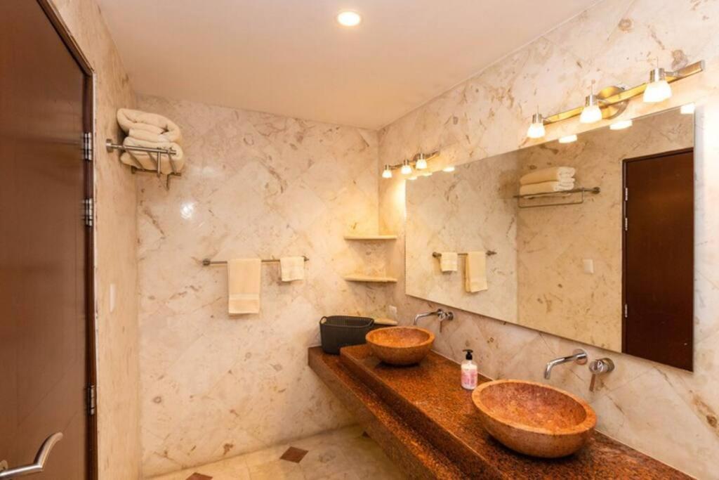 Luxury Spacious 5 Bedroom Biệt thự