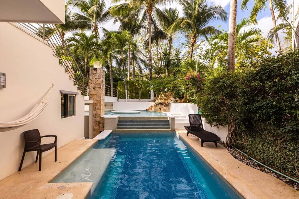 Biệt thự Luxury Spacious 5 Bedroom *
