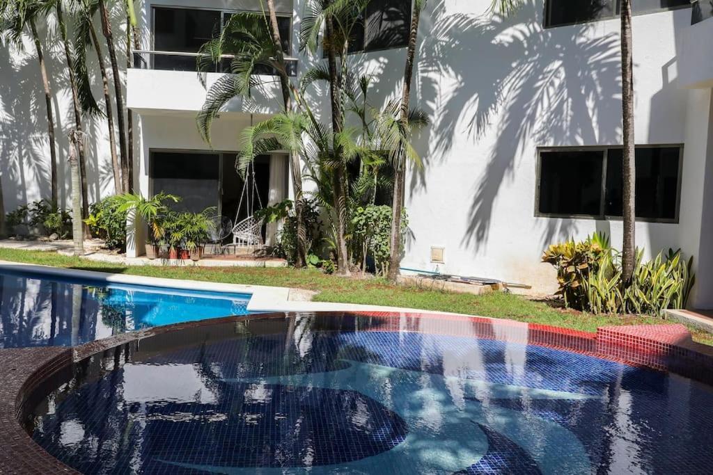 Lovely 2 Bdrm In Gated Community & Pool View Apartamento