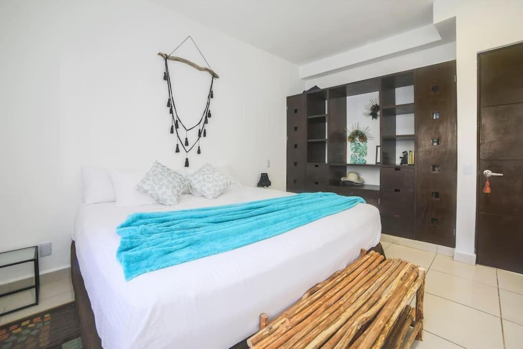 Apartamento Lovely 2 Bdrm In Gated Community & Pool View Playa del Carmen
