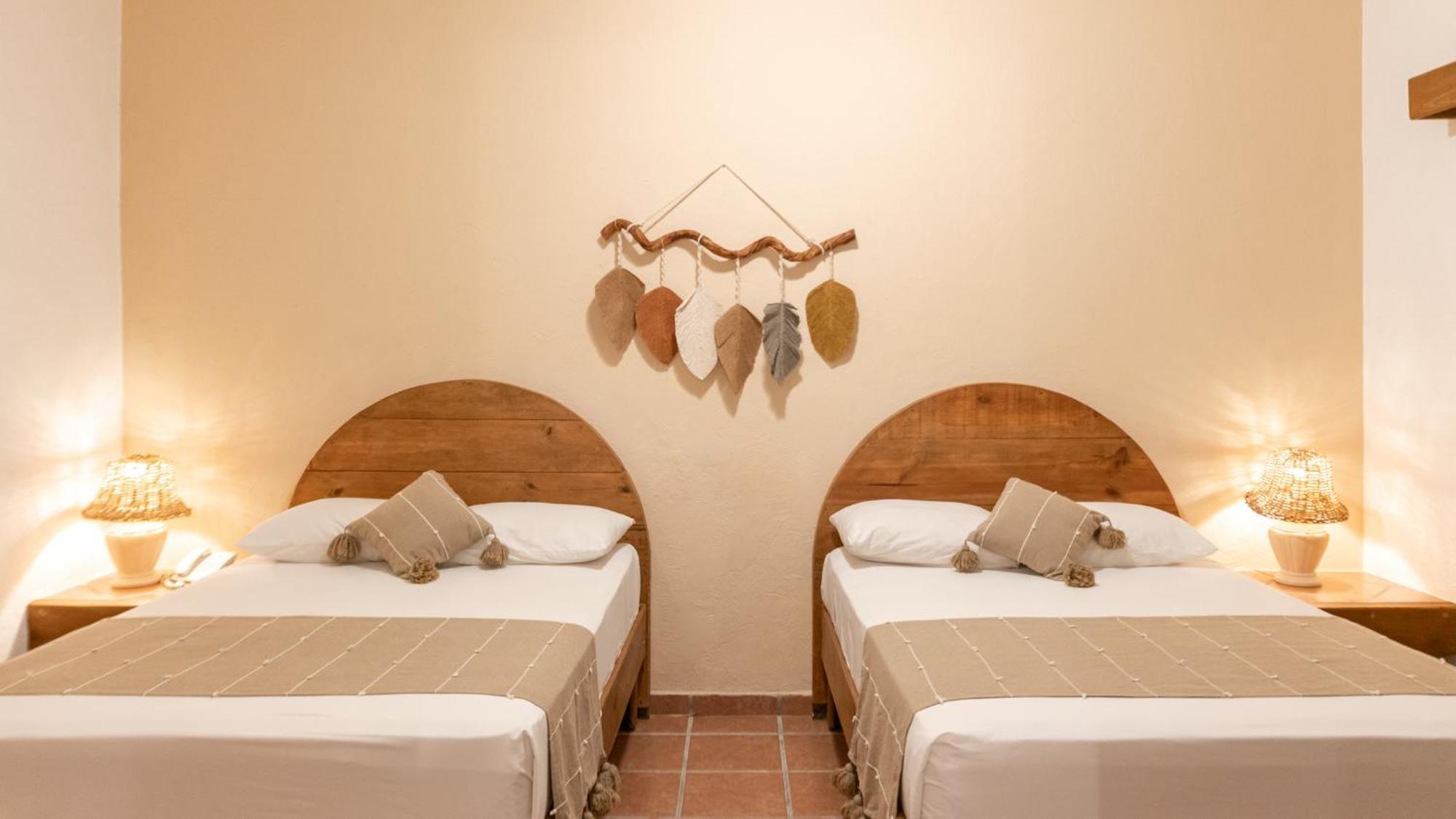 Khách sạn Casa Colibri 4*