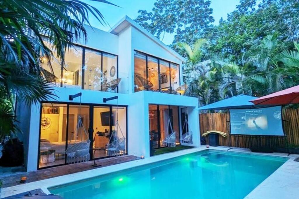 Villa Casa Pulpo Paradise In Gated Community Playa del Carmen