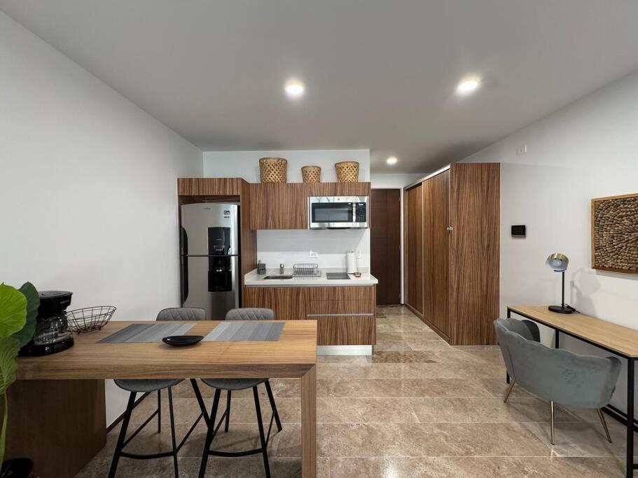 M-403 Brand New Studio, Ocean View Terrace, Pool And Gym Apartment *