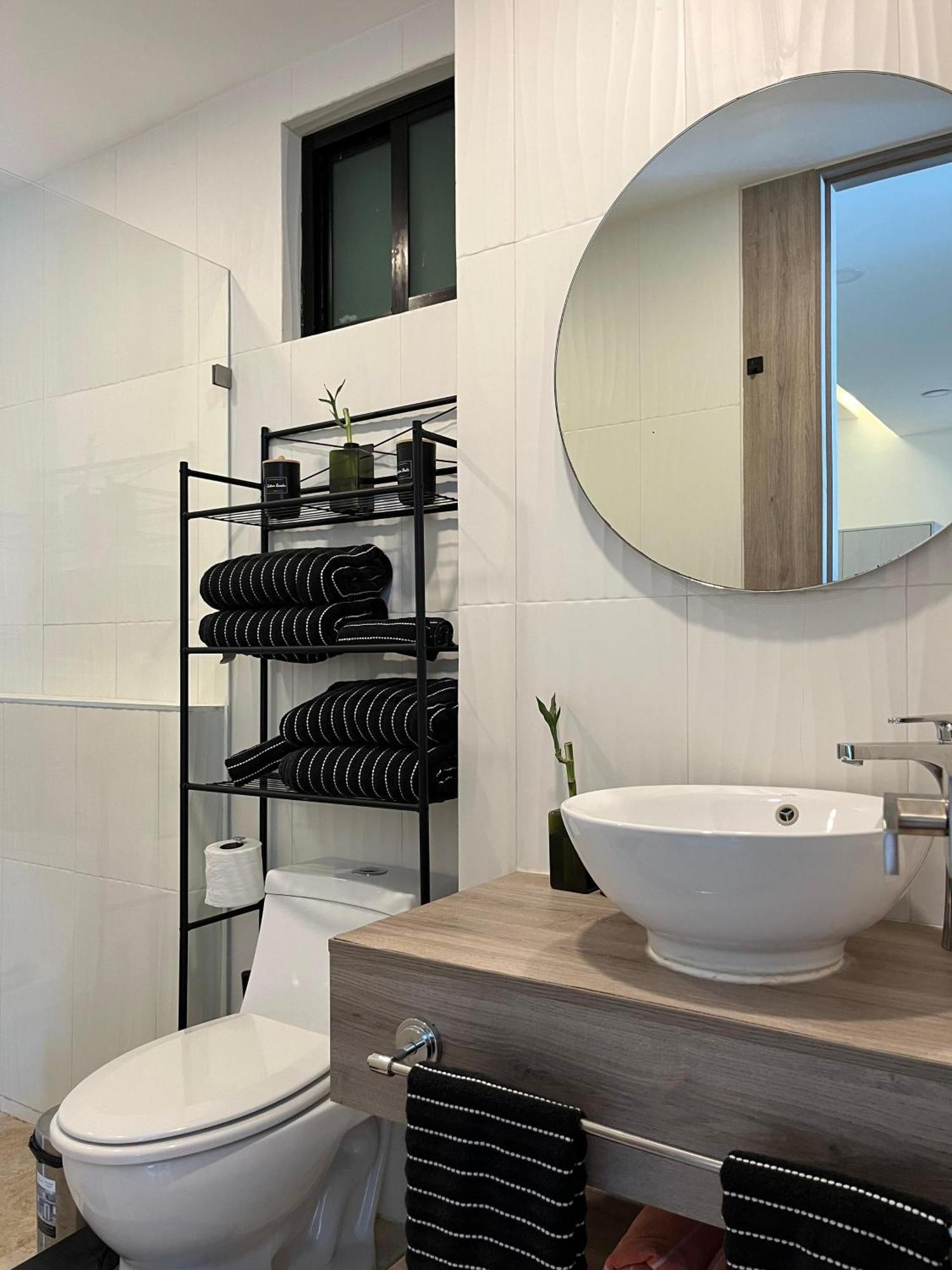 Apartment Feel At Just A Few Meters From The Sea!