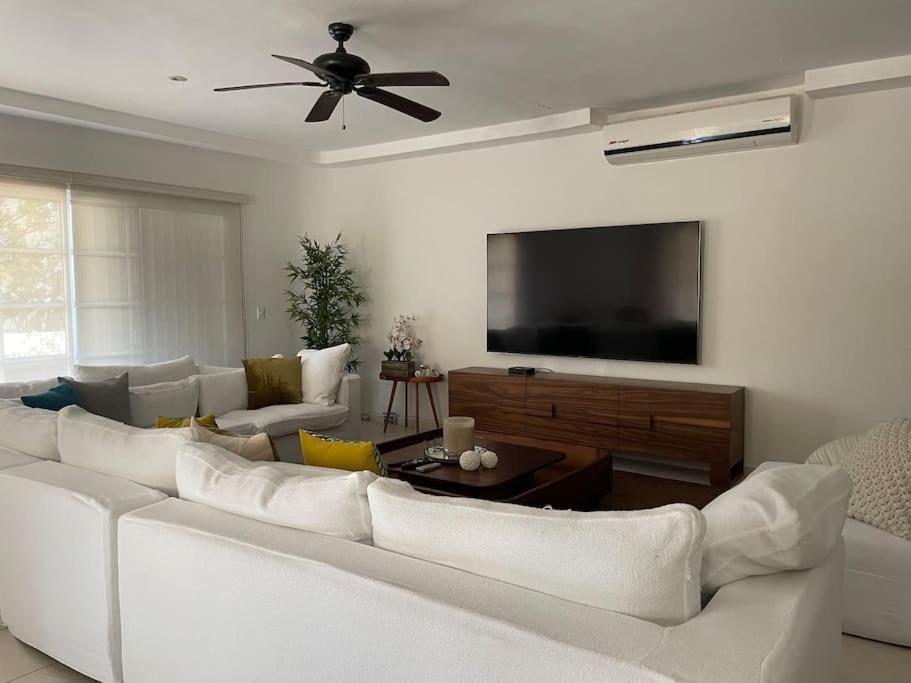Lujo Y Seguridad En Quinta Avenida Apartment Playa del Carmen