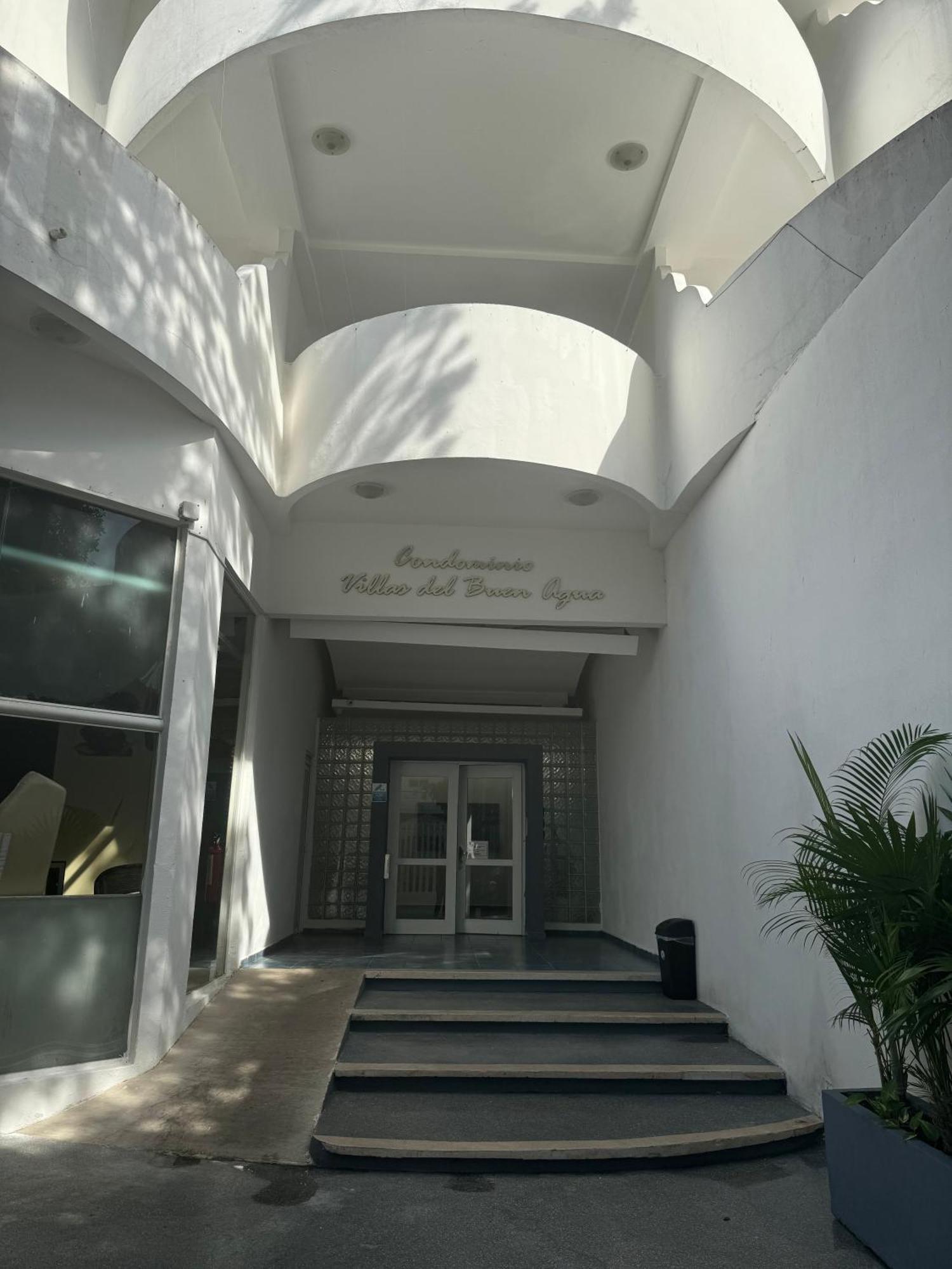 Lujo Y Seguridad En Quinta Avenida Apartment *