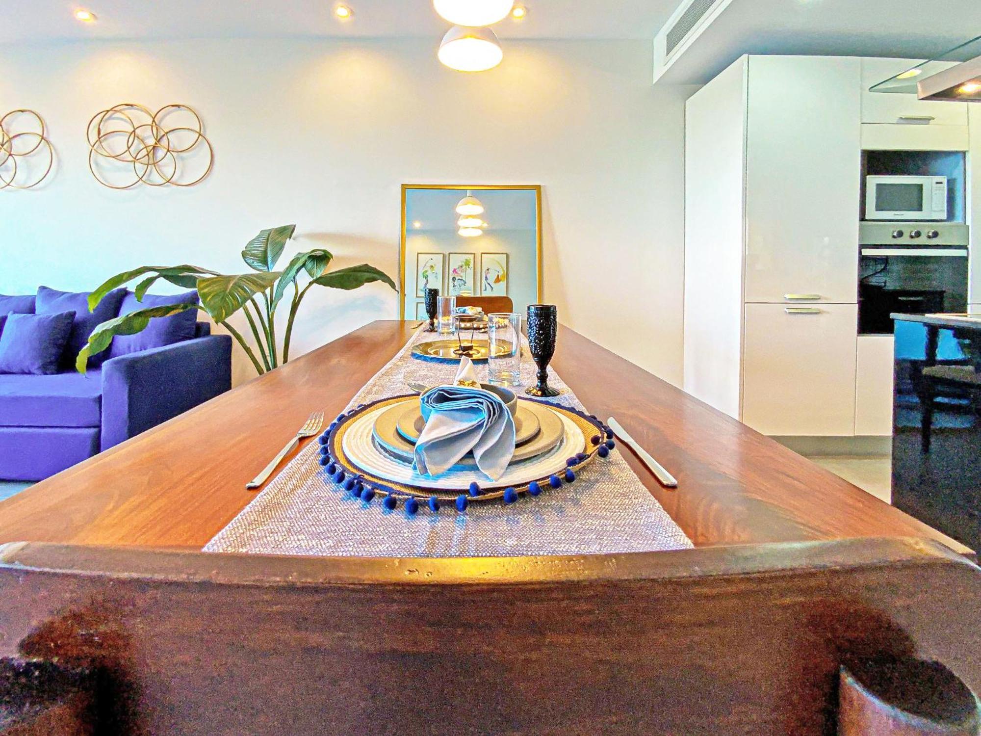 Apartment Nick Price Cozy
