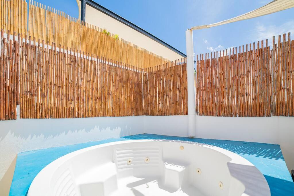 Papaya 15 Exclusive Penthouse With Rooftop And Jacuzzi Playa del Carmen