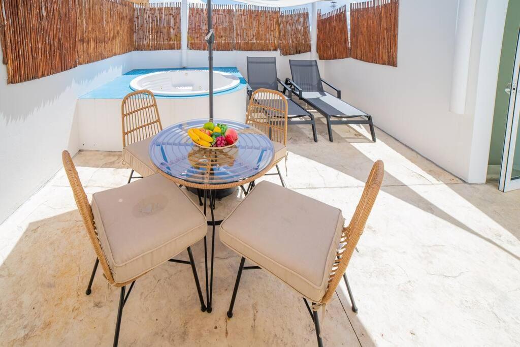 Apartment Papaya 15 Exclusive Penthouse With Rooftop And Jacuzzi *